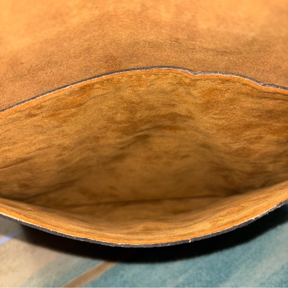 Patricia Nash Metallic Tooled Leather Midi Clutch - Picture 4 of 6